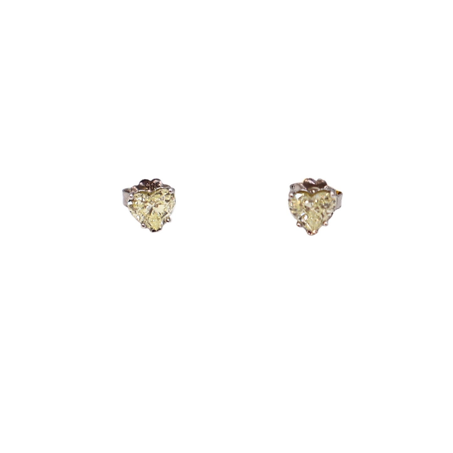 White gold earrings heart shape 1.56 carat