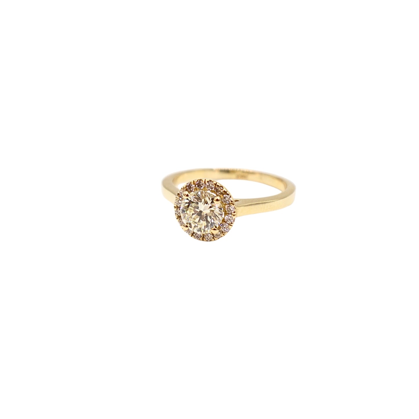 Yellow gold ring 0.76 carat
