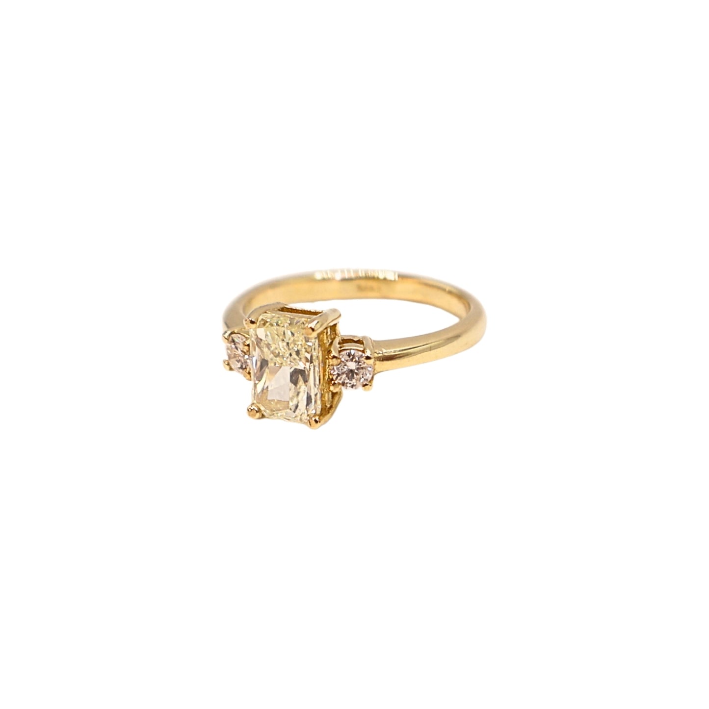 Yellow gold ring RAD 1.12 carat